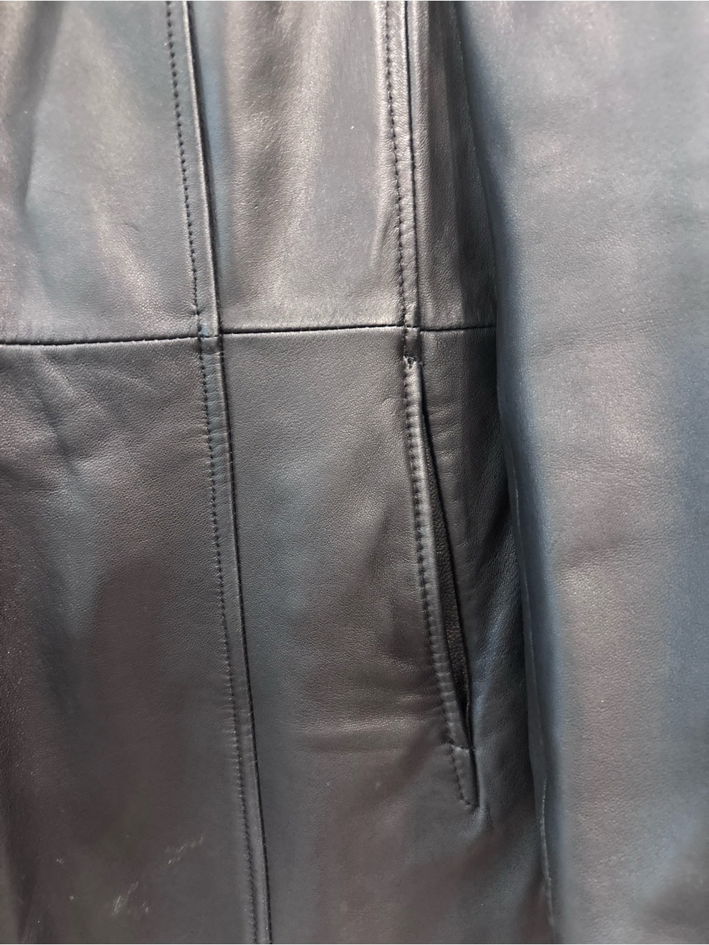 Danier Women’s Genuine Leather car coat zip out liner size Small - Picture 3 of 13